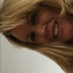 Meet your Posher, Joellen